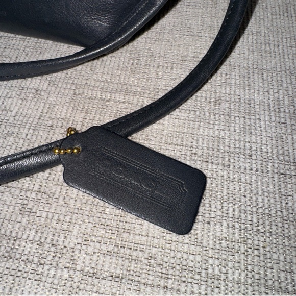 Vintage Coach Quincy Black Leather Crossbody Bag - Picture 10 of 16